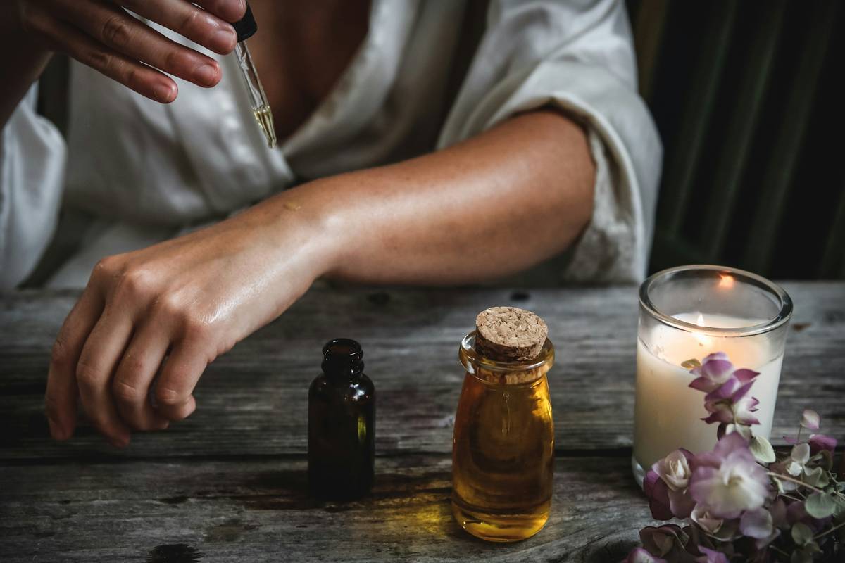 Chemical Free Lotion B Oil Moisturizer: 7 Proven Reasons to Ditch Synthetic Hydration
